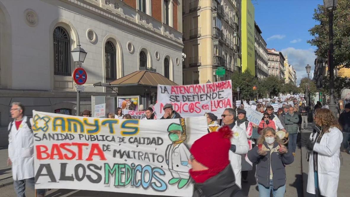 Spain: 'We defend your health' - Health workers marched for better conditions in Madrid